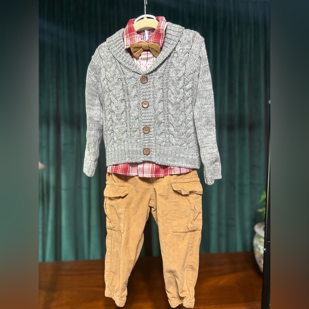 Baby 4-Piece Cable Knit Sweater Outfit